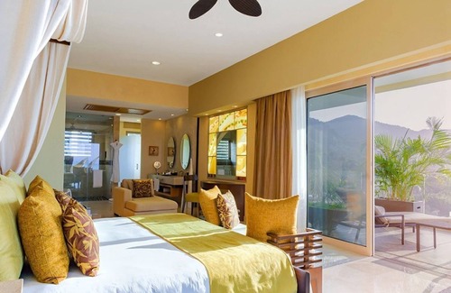 Zona sur Resort | 3 Bedroom Panoramic Suite located in Garza Blanca Preserve Resort & Spa