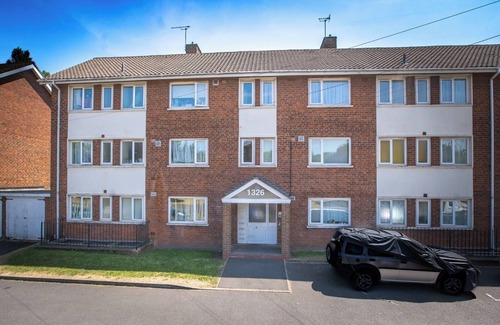 Cradley Apartment | 3 Bedroom Peaceful Flat