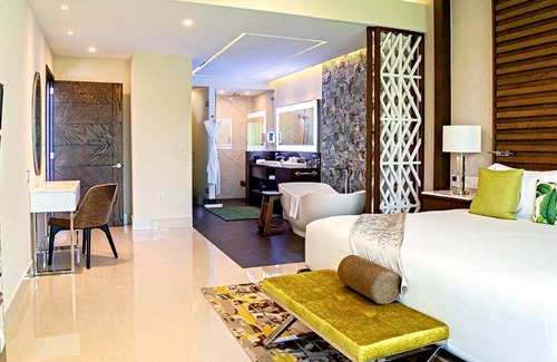 Playa Mujeres Resort | 3 Bedroom Penthouse Loft on Beautiful 5 Diamond Resort