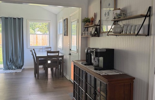 Cumings Beach Park House | 3-bedroom pet friendly home in Madison walking distance to beach & winery