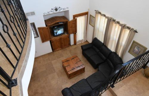 El Dorado Ranch House | 3-bedroom Pool Side Vacation villa