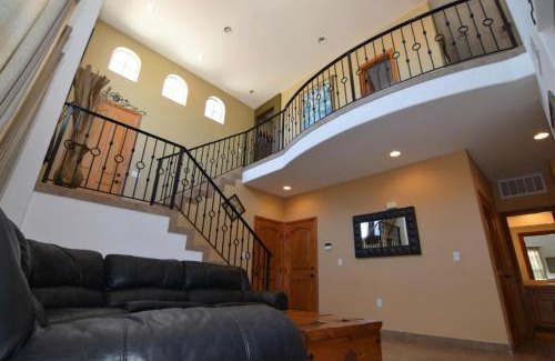 El Dorado Ranch House | 3-bedroom Pool Side Vacation villa