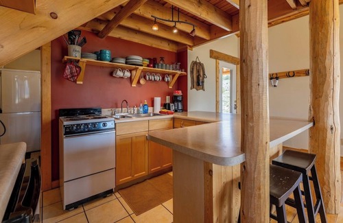 Cody Cabin | 3 bedroom private mountain house extraordinary views
