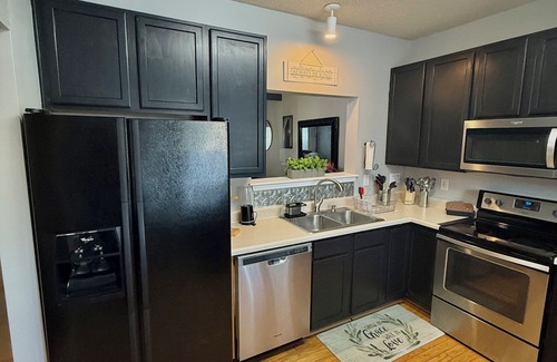 Archdale House | 3-Bedroom Relaxing Townhome in High Point, Archdale Near HP Furniture Market