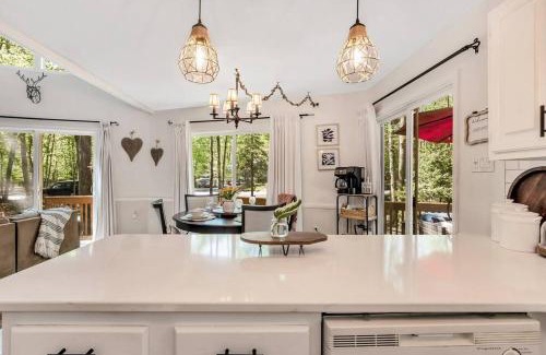 Albrightsville House | 3 bedroom Rental pet friendly, fireplace, hot tub, near ski resorts