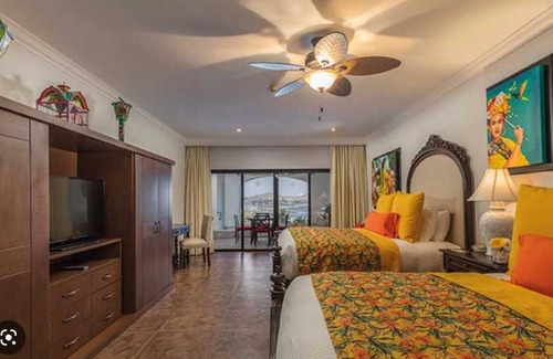 Cabo Bello Resort | 3-bedroom resort in wonderful Cabo San Lucas with WiFi, fitness room
