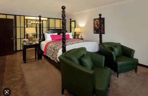 Cabo Bello Resort | 3-bedroom resort in wonderful Cabo San Lucas with WiFi, fitness room