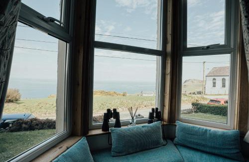Rhyd-y-clafdy House | 3 bedroom - Sea View - Pet Friendly