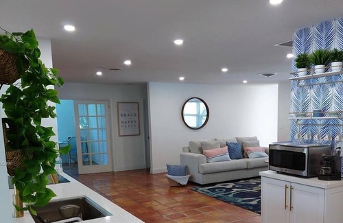 Nautilus Isle Apartment | 3 Bedroom Single family 234703 by Houzlet