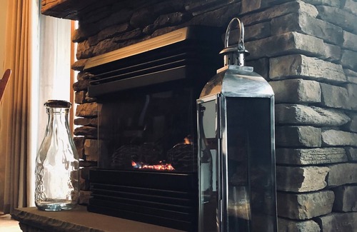 Vernon Ski Chalet | 3 Bedroom Ski On Ski Off Condo