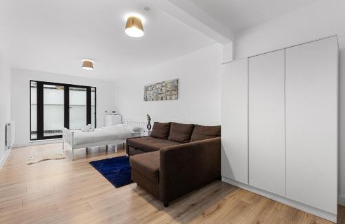 Tooting Apartment | 3 Bedroom Sleep12 in London MR2