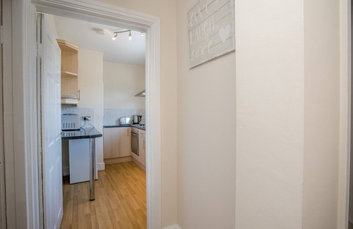 Cleedownton Apartment | 3 Bedroom Spacious Flat