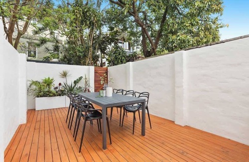 Bondi Junction House | 3 Bedroom Split level terrace at Bondi Junction
