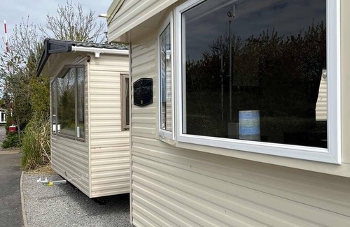 Withernsea House | 3 bedroom statistic caravan Withernsea Sands for Hire and sales