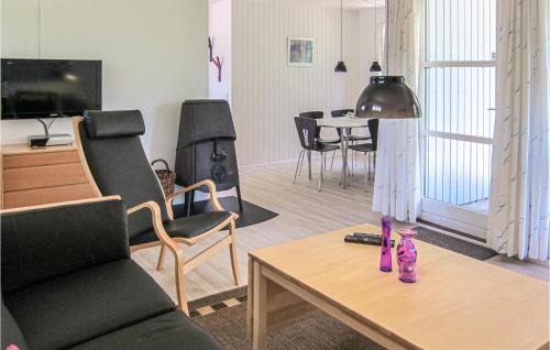 Oster Somarken House | 3 Bedroom Stunning Home In Aakirkeby