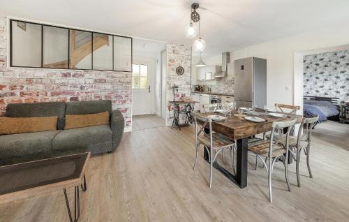 Saint-Suliac House | 3 Bedroom Stunning Home In Saint-Suliac