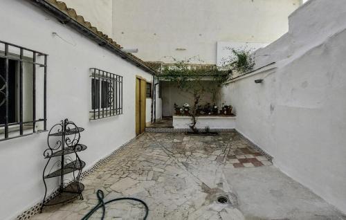 Antequera Apartment | 3 Bedroom Stunning Home In Antequera