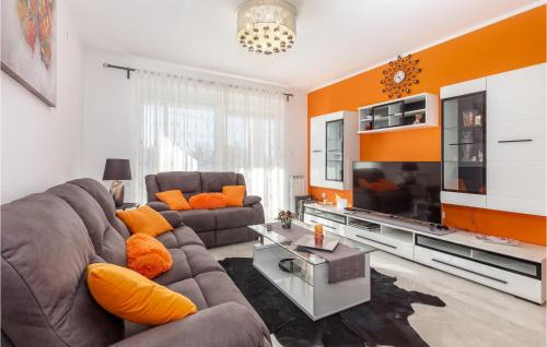 Smrika House | 3 Bedroom Stunning Home In Smrika