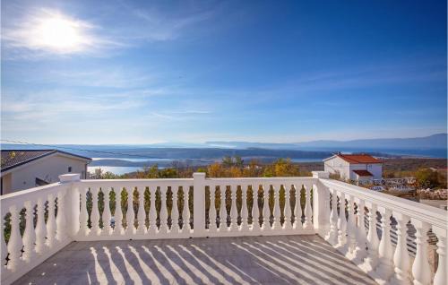 Smrika House | 3 Bedroom Stunning Home In Smrika