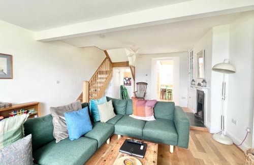 Strete House | 3 bedroom stunning house with garden and amazing sea views