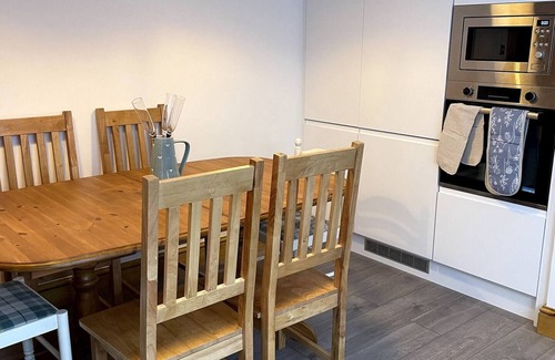 Torrington House | 3 bedroom terrace holiday home