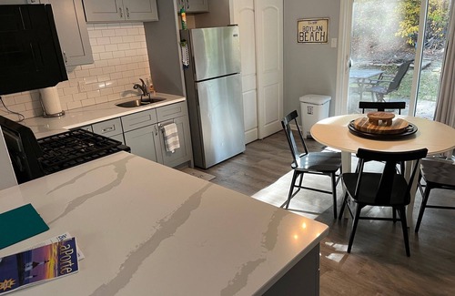 Town of Pines House | 3-bedroom townhome in amazing Town of Pines and only 1.5 miles to central beach!