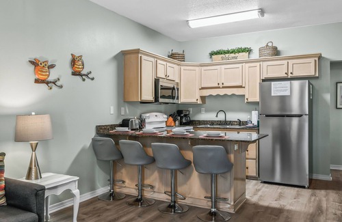 Gulfport House | 3 Bedroom Townhome 87B, one block to beach, close to casinos, & attractions