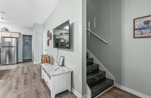 Gulfport House | 3 Bedroom Townhome 87B, one block to beach, close to casinos, & attractions