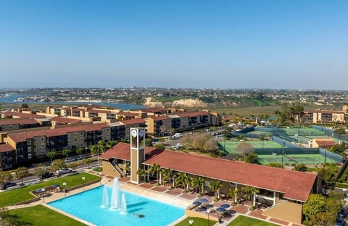 Downtown House | 3-bedroom townhome in enjoyable Newport Beach,10 minutes to pier