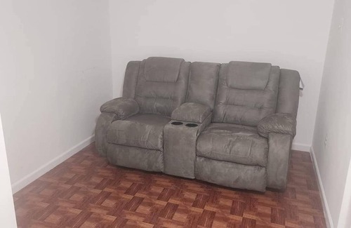 Germantown House | 3-bedroom townhome in delightful Germantown with WiFi, AC, Heat, free parking