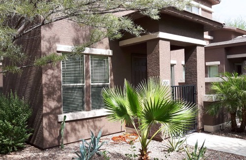 Sierra Verde House | 3 Bedroom Townhome In Townsquare At Sierra Verde