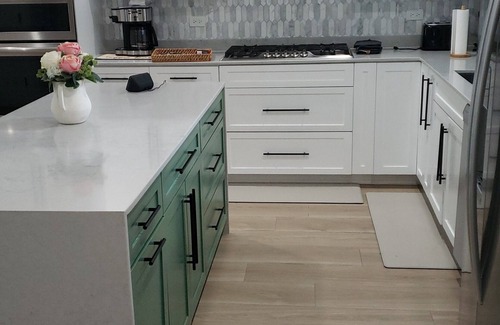 George Town House | 3-bedroom townhome in George Town, brand new, spacious, close to beaches