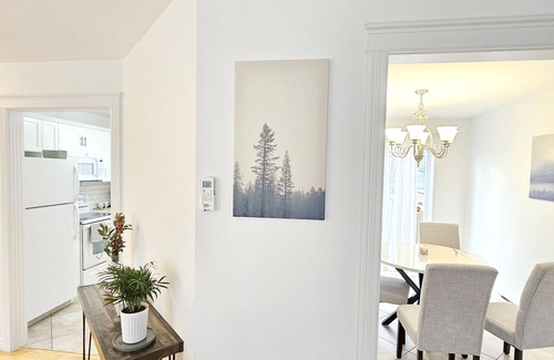 Moncton House | 3 Bedroom Upper unit House n