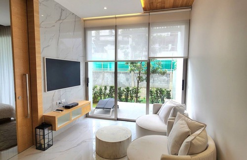 Choeng Thale Villa | 3-bedroom villa in superb Tambon Choeng Thale with AC