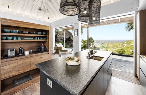 Vitet Villa | 3-bedroom villa with pool, sea view.
