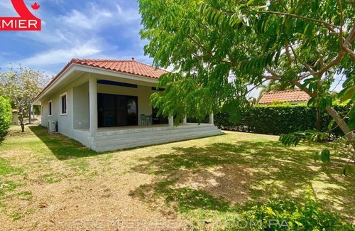 San Jose House | 3-BEDROOM VILLA – GATED COMMUNITY - CORONADO