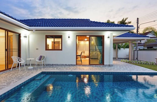 Koh Kaew Villa | 3-bedroom villa in amazing Mueang Phuket with AC, swimming pool