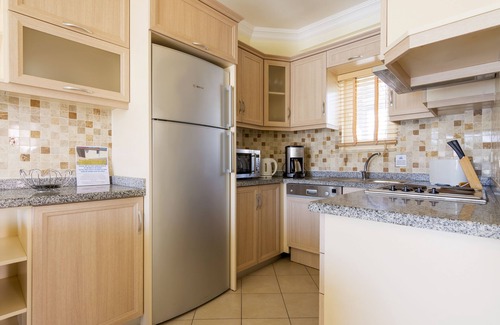 Dagbelen Villa | 3 BEDROOM VILLA IN APOLLONIUM SPA BEACH RESORT