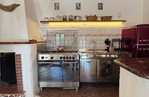 Villaggio delle Mimose Villa | 3-bedroom villa in welcoming Solanas with AC, WiFi. Relax at Casa Cacteae