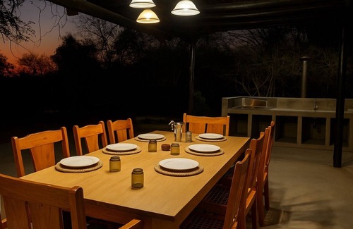 Marloth Park Villa | 3-bedroom villa in lovely Marloth Park with WiFi, AC
