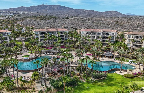 San Jose del Cabo Villa | 3-bedroom villa in beautiful Cabo San Lucas with AC, fitness room