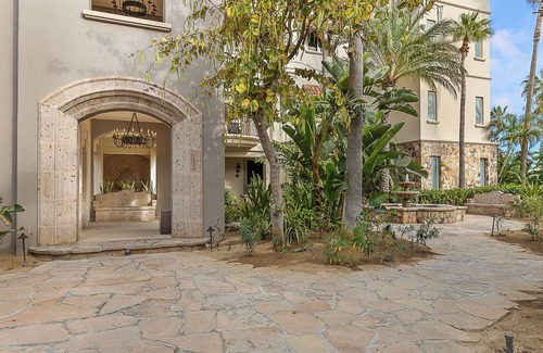 San Jose del Cabo Villa | 3-bedroom villa in beautiful Cabo San Lucas with AC, fitness room