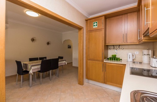 Manta Rota Ski Chalet | 3 bedroom villa with communal pool and WIFI by AlgarveManta (22V3)