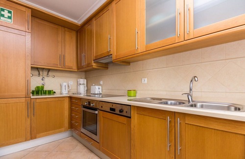 Manta Rota Ski Chalet | 3 bedroom villa with communal pool and WIFI by AlgarveManta (22V3)