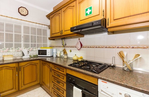 Manta Rota Ski Chalet | 3 bedroom villa with patio in Praia da Manta Rota by AlgarveManta (2V3)