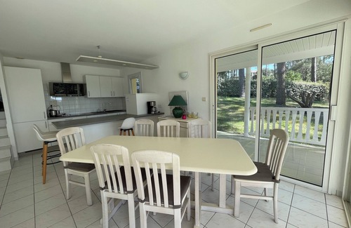 Lacanau-Ocean House | 3-bedroom villa with private pool on the golf course