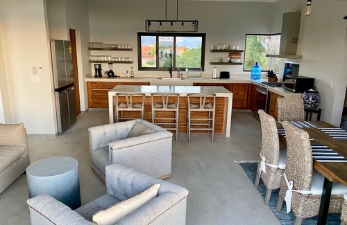 La Ventana Villa | 3-bedroom w/amazing views, waterfront access, resort amenities & hot/cold tub