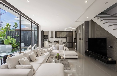 Choeng Thale Villa | 3-Bedroom Wallaya pool villa in Bangtao