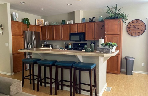 Needles House | 3 bedroom with den BBQ, Firepit, with WiFi, AC in awesome Needles