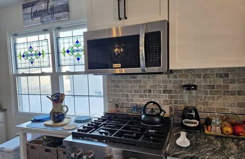 Admiral Estates House | 3 Bedroom with Screened Gazebo and Porch